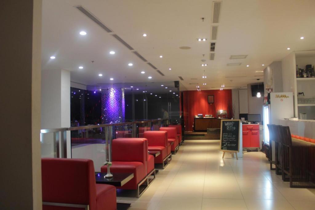 Redstar Hotel ג'קרטה מראה חיצוני תמונה