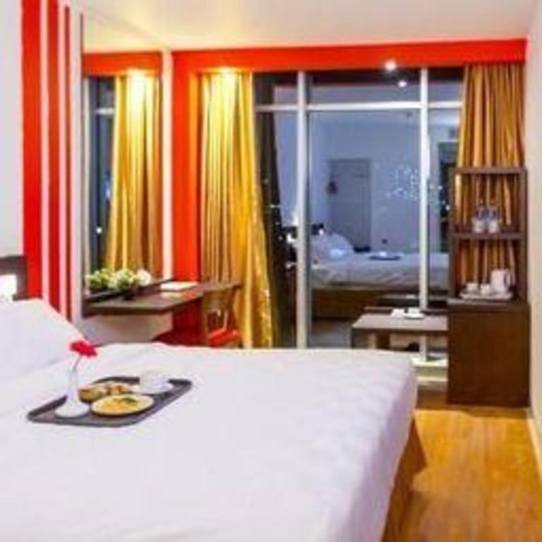 Redstar Hotel ג'קרטה מראה חיצוני תמונה